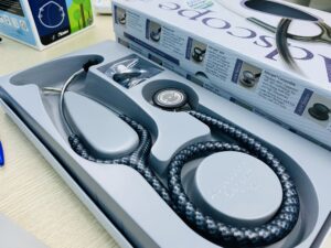 ống nghe ADC 608 CF