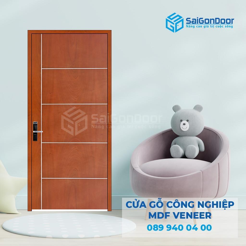 Cua-go-MDF-Veneer-P1R5-xoan-dao-4-SGD.jpg