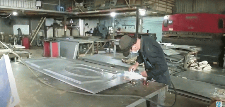 Quy trình sản xuất cửa thép chống cháy làm cửa thoát hiểm, cửa ngăn cháy, cửa chậm cháy chi tiết 15 Hàn gia cố bản lề