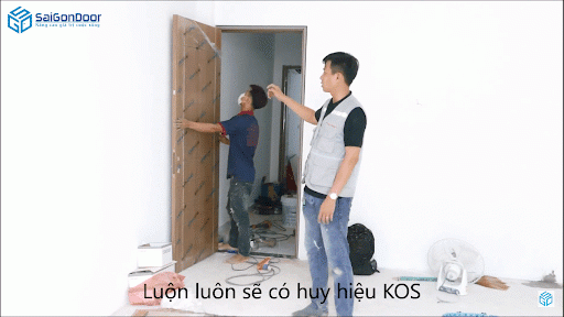 Lắp cánh cửa Lắp cánh cửa