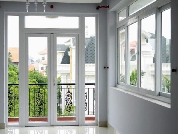 10+ Mẫu cửa nhựa lõi thép phòng ngủ độc đáo, siêu bền bỉ 8 cửa nhựa lõi thép phòng ngủ