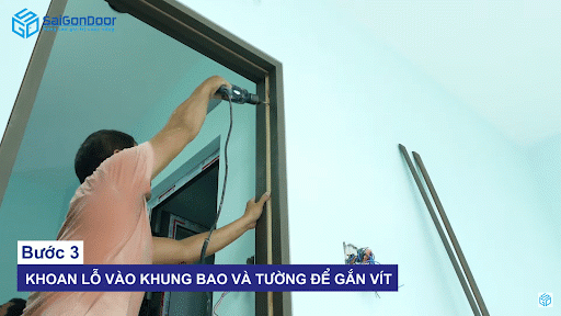 SaiGonDoor lắp đặt cửa gỗ Melamine tại nhà trọ đang xây SaiGonDoor lắp đặt cửa gỗ Melamine tại nhà trọ đang xây