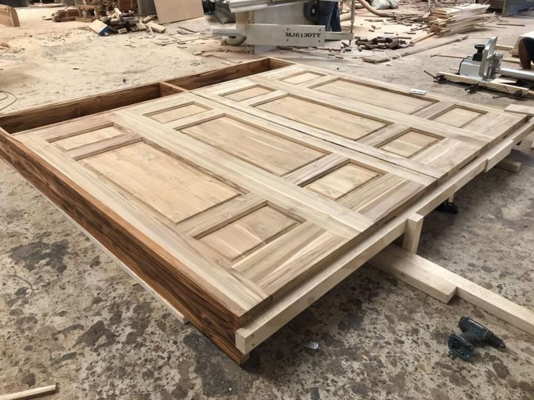 Cửa gỗ Teak Cửa gỗ căm xe đẹp và bền bỉ