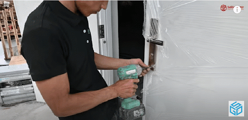 Lắp ổ khóa cửa chống cháy Lắp ổ khóa cửa chống cháy