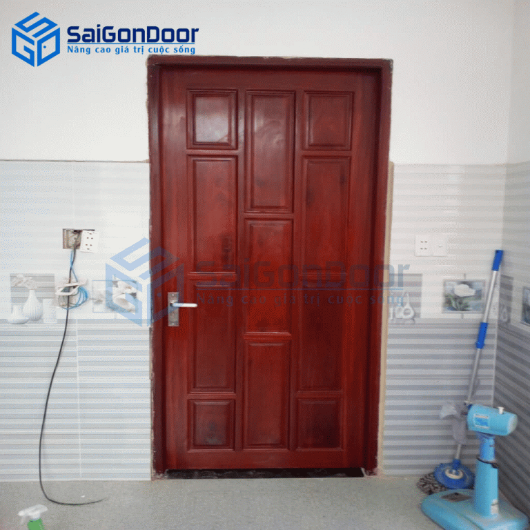 Khi chọn cửa nhà vệ sinh nên chọn cửa được làm từ vật liệu có thể chống nước tốt Thiết kế cửa nhà vệ sinh đẹp và tiện nghi
