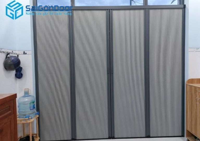 BÁO GIÁ Vách Ngăn Lạnh Cửa Xếp Cập Nhật Mới Nhất T12/2024 21 Dễ dàng vệ sinh trong mọi trường hợp