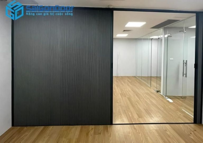 BÁO GIÁ Vách Ngăn Lạnh Cửa Xếp Cập Nhật Mới Nhất T12/2024 17 Mẫu vách ngăn lạnh cửa xếp nhôm kính