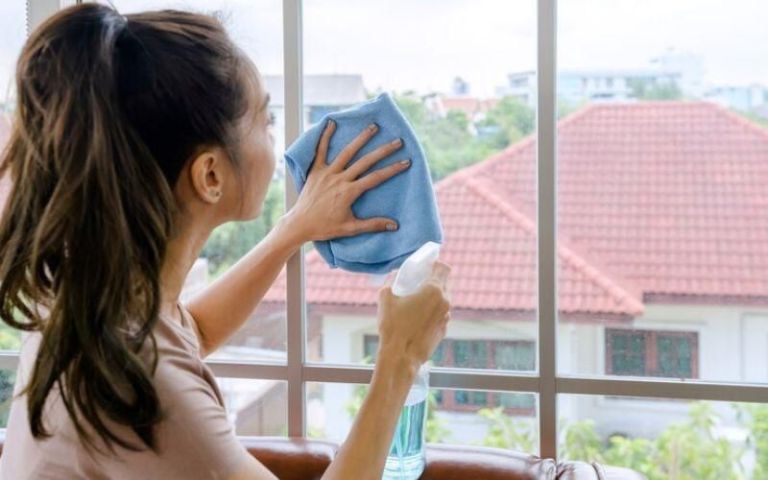 Cách Vệ Sinh Cửa Lưới Chống Muỗi & 4 Lưu Ý Quan Trọng 8 Vệ sinh cửa lưới