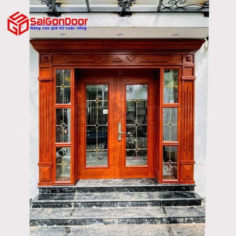 6 Lưu Ý Quan Trọng Khi Mua Cửa Sắt Giả Gỗ Sóc Trăng 11 Nên lựa chọn những đơn vị bán cửa sắt giả gỗ có kèm dịch vụ lắp đặt