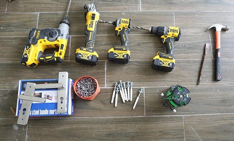 Chuẩn bị các dụng cụ cần thiết