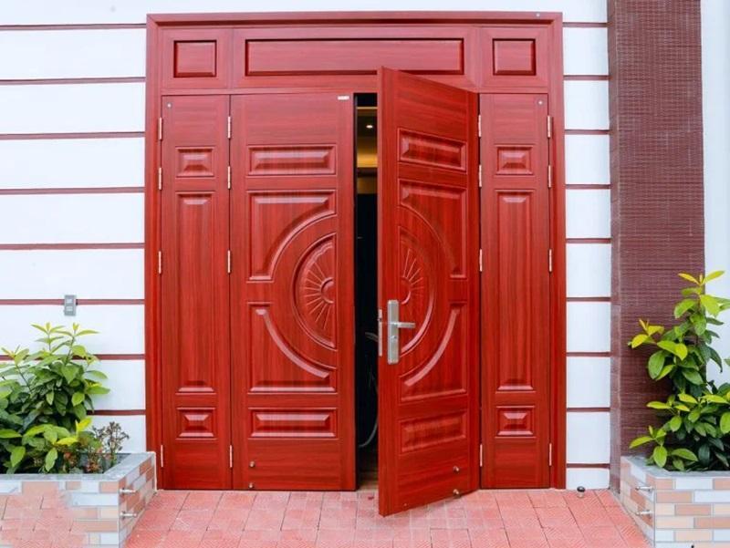 Cửa thép vân gỗ Bình Phước có khả năng chịu nhiệt tốt
