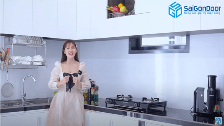 PHẢN HỒI TỐT CỦA KHÁCH HÀNG SAU KHI SỬ DỤNG KỆ BẾP, TỦ BẾP BẰNG GỖ CÔNG NGHIỆP LÕI XANH CHỐNG ẨM SAIGONDOOR