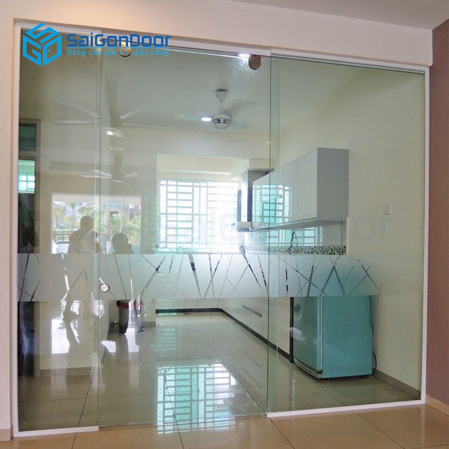 Kính ngăn cháy do Saigondoor lắp đặt tại văn phòng Kính ngăn cháy do Saigondoor lắp đặt tại văn phòng