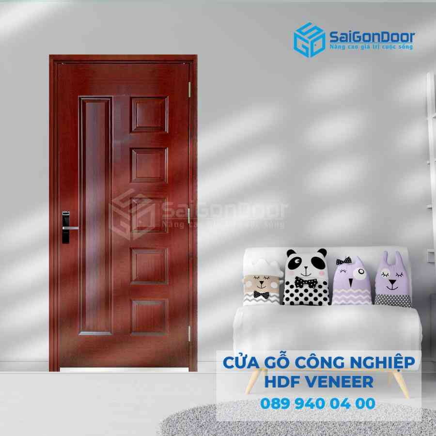 Cua-go-HDF-Veneer-6B-cam-xe-2.jpg-SGD-HDFV.jpg