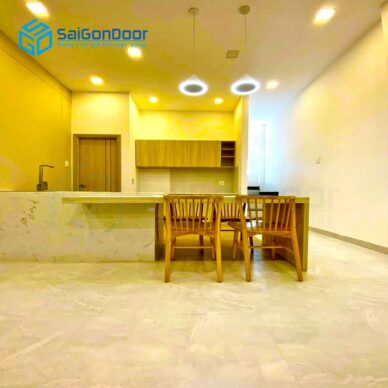 Một không gian phòng bếp được bố trí hợp lý và đẹp mắt