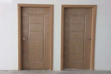 Top 4 cửa nhựa giả gỗ giá tốt nhất 2021