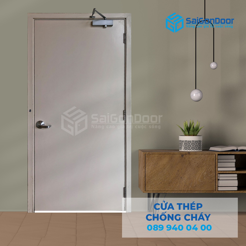 Cua-thep-chong-chay-P1-xam-trang-dung-cui-cho-hoi-thuy-luc-SGD.jpg
