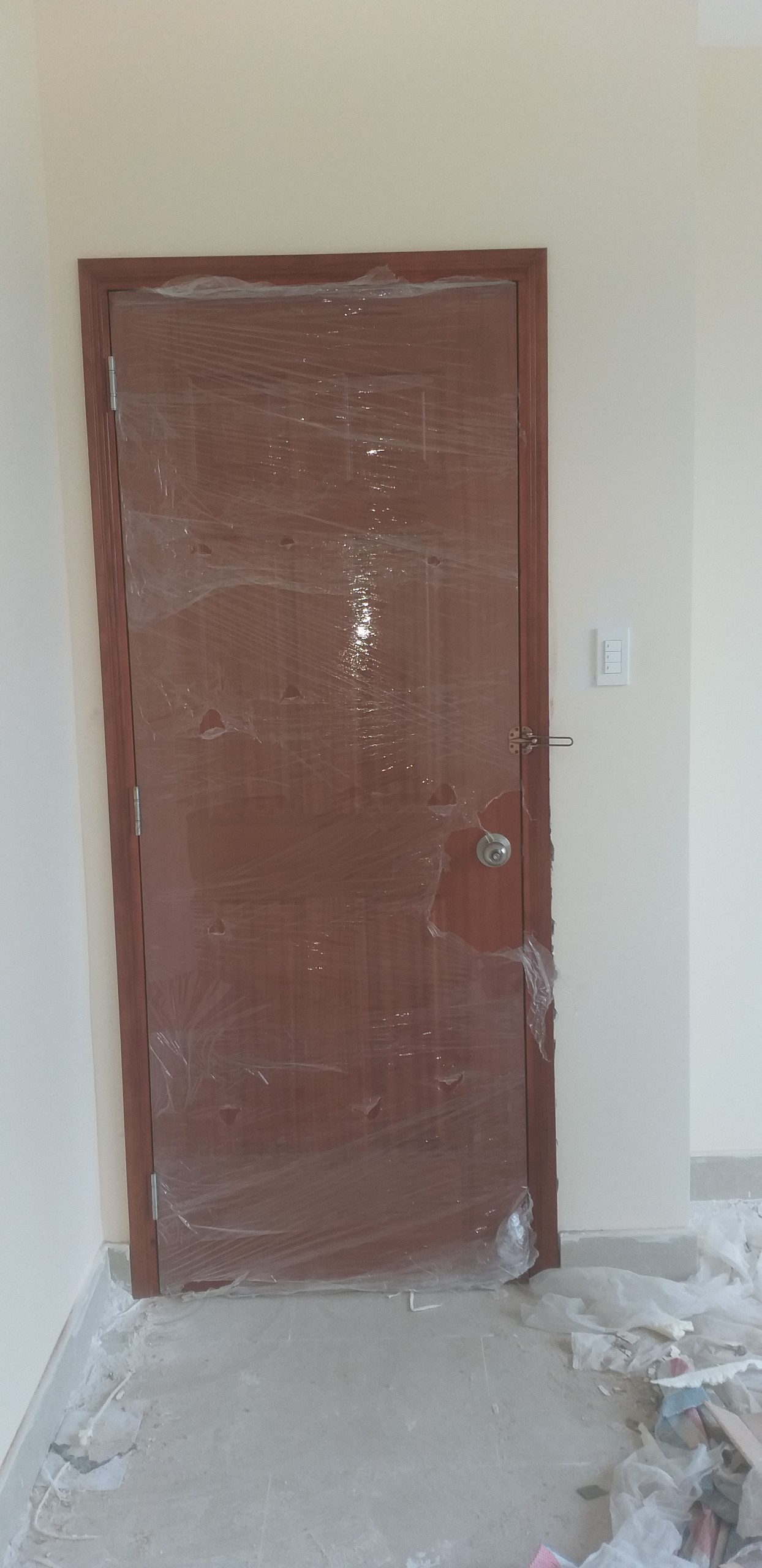 SaiGonDoor cam kết thi công an toàn, chuyên nghiệp SaiGonDoor cam kết thi công an toàn, chuyên nghiệp