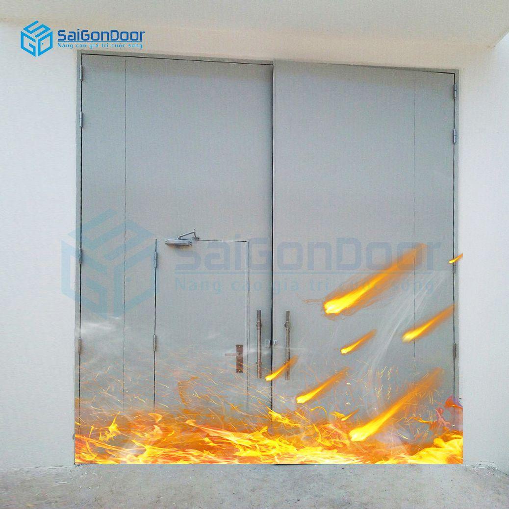 Cửa thép chống cháy 2 cánh văn phòng có cánh nhỏ