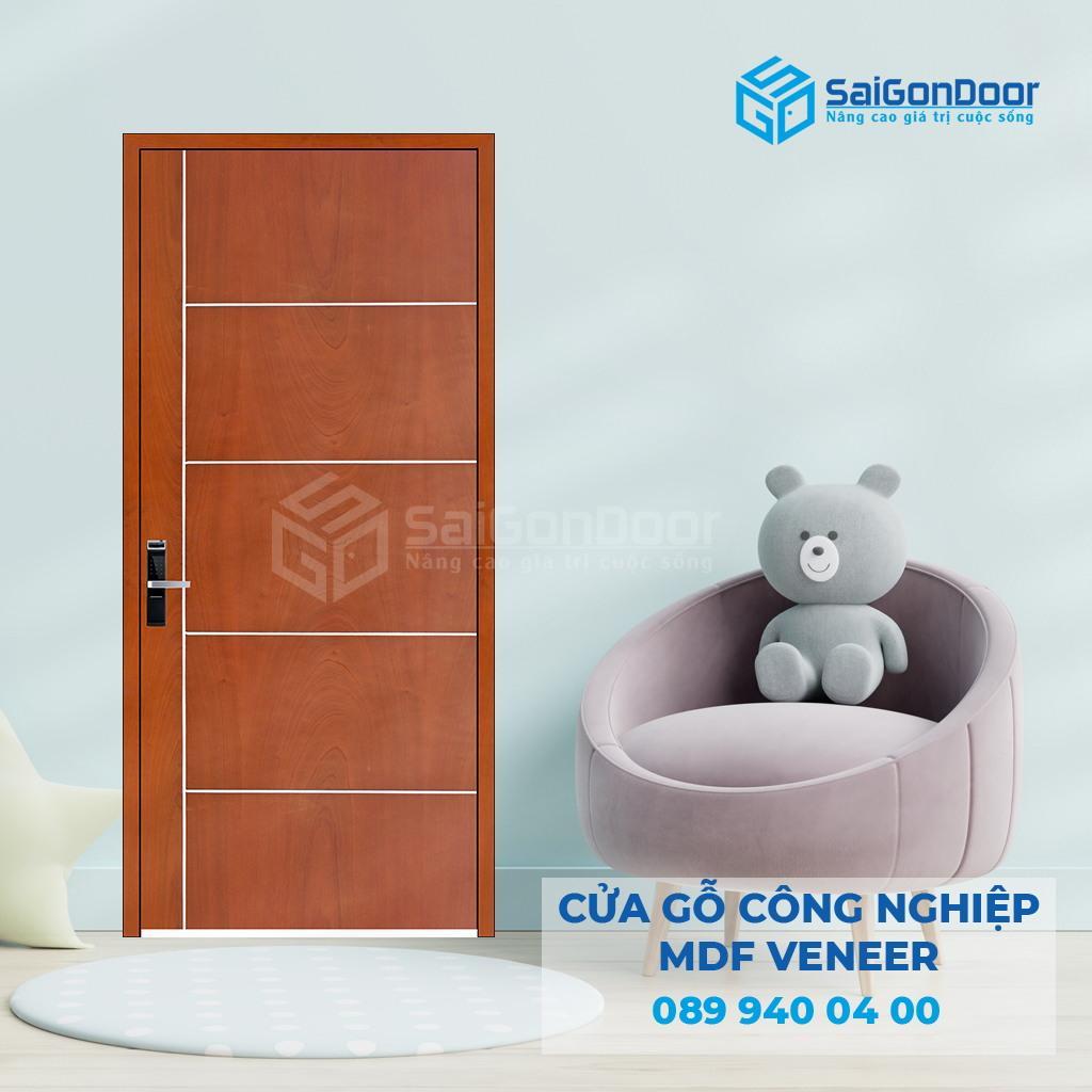 Cua-go-MDF-Veneer-P1R5-xoan-dao-4-SGD.jpg