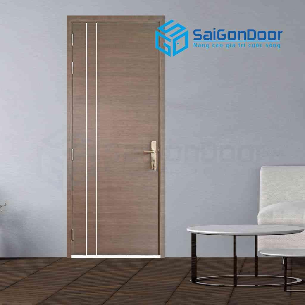 Cửa phòng ngủ được làm từ gỗ công nghiệp mang vẻ sang trọng và thanh lịch
