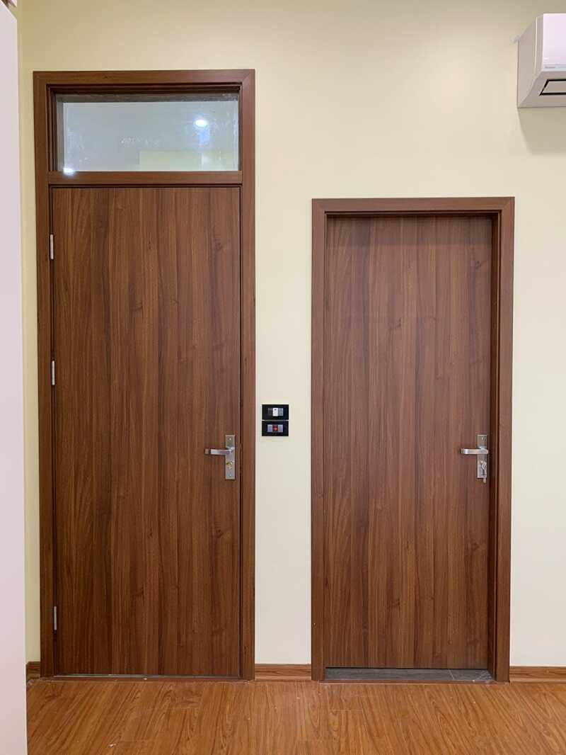 Cánh cửa nhựa Composite thường có độ dày khoảng 40mm