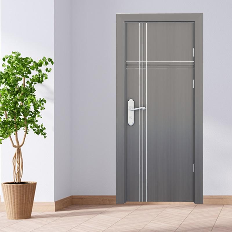 Cánh cửa được cấu tạo từ nhiều lớp vật liệu khác nhau 