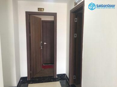 Cửa gỗ phòng ngủ khách sạn