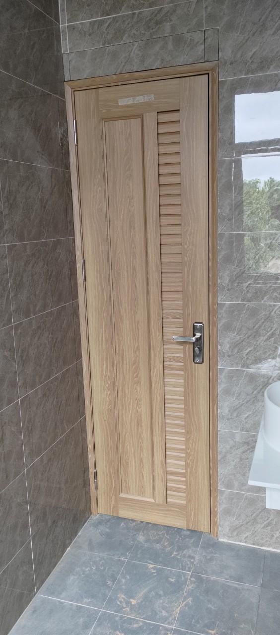 LẮP ĐẶT CỬA NHỰA PVC CHO NHÀ TẮM