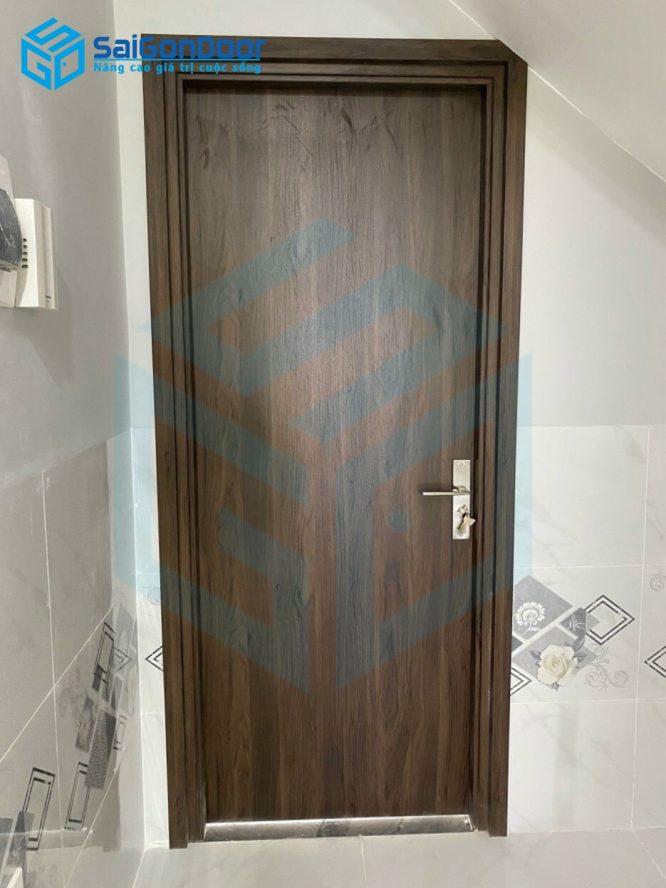 MẪU CỬA NHỰA COMPOSITE CHO NHÀ TẮM ĐƯỢC ƯA CHUỘNG TẠI TP.HCM