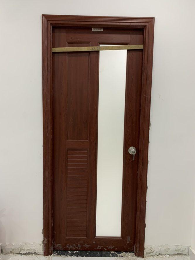 HOÀN THIỆN MẪU CỬA NHỰA NHÀ TẮM CHẤT LIỆU PVC