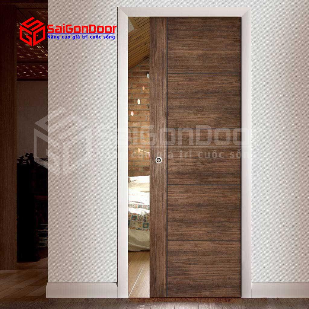 Cửa phòng ngủ được sử dụng gỗ tự nhiên mang lại sự sang trọng, thanh lịch