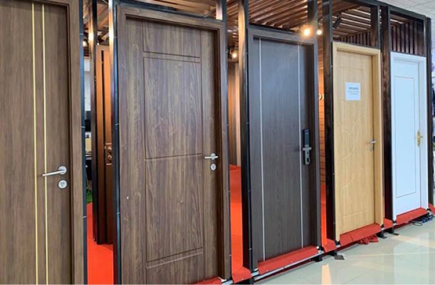 Bật mí bảng giá cửa nhựa gỗ composite mới nhất