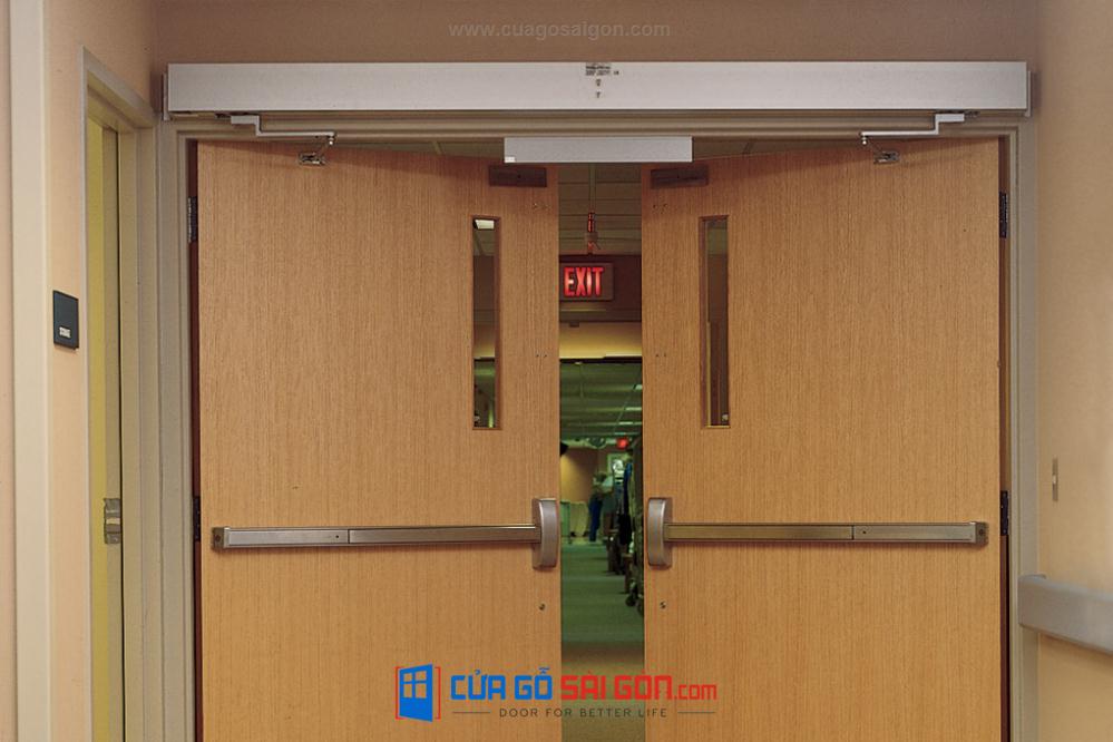 Cửa gỗ chống cháy GCC-P3G2 tại cuagosaigon.com uy tín chất lượng