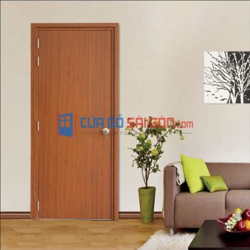 cua-go-nhua-composite-daklak-1