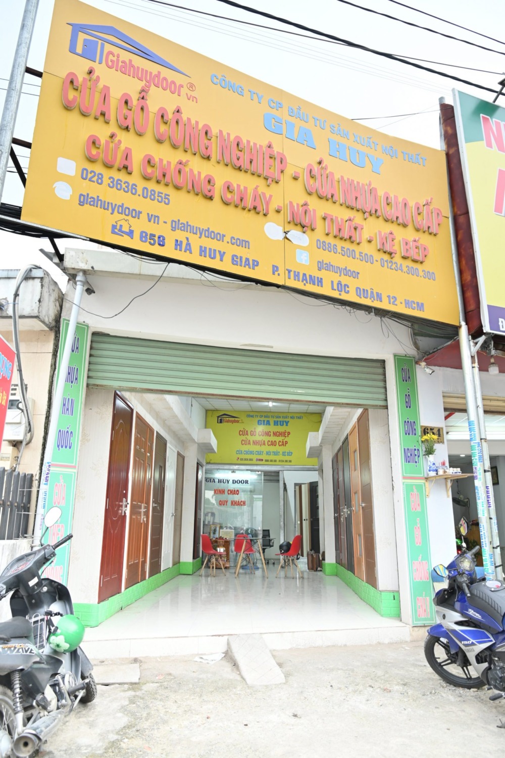 Showroom GIA HUY DOOR bán cửa théo chống cháy tại quận 12