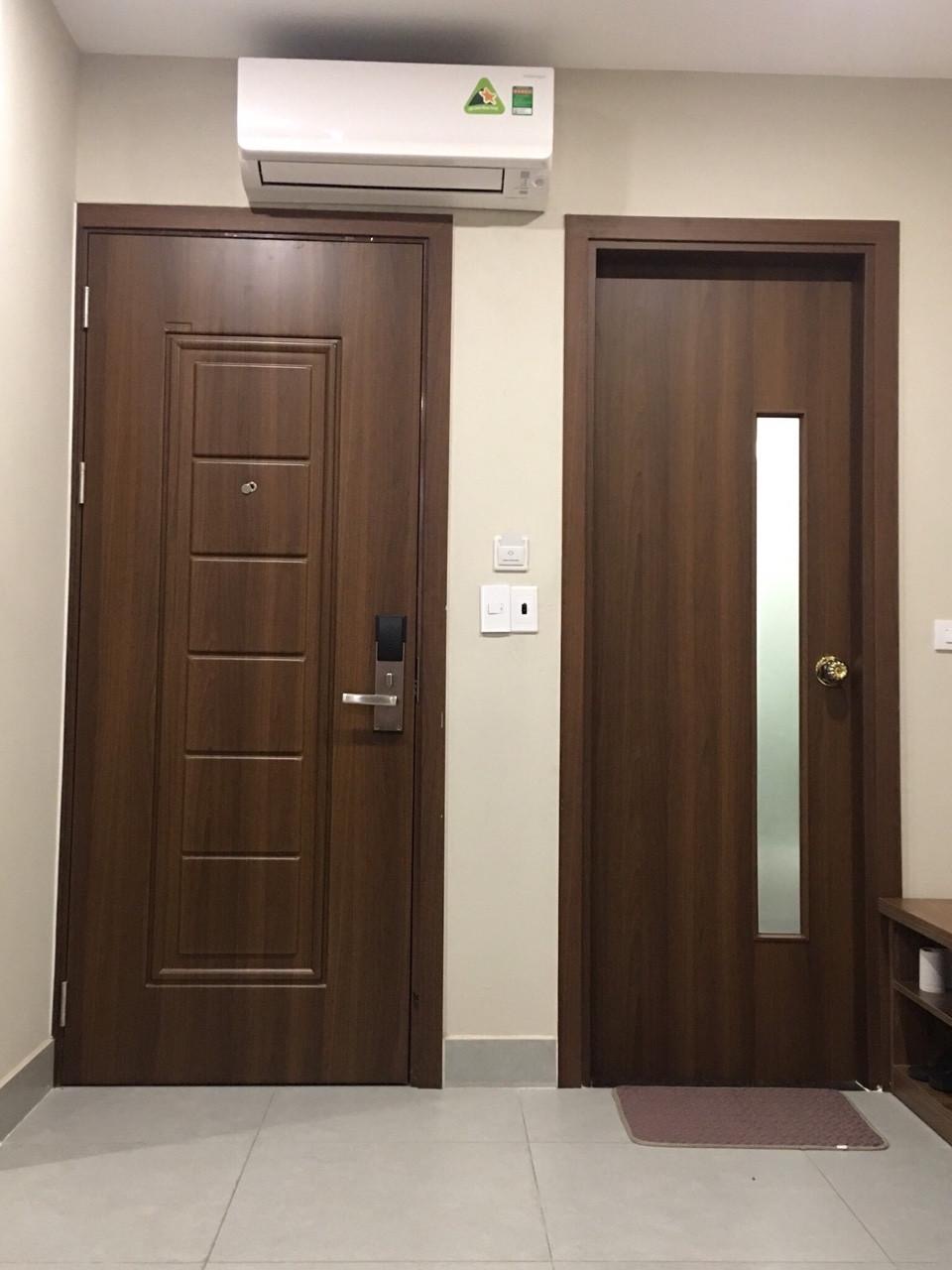 Cửa nhựa ABS Hàn Quốc có khả khả năng chịu lực cao Cửa nhựa ABS Hàn Quốc có khả khả năng chịu lực cao