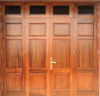 Mẫu cửa gỗ phòng khách 4 cánh