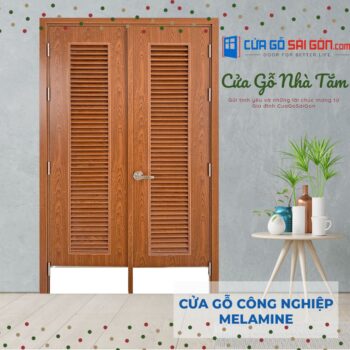 cua-go-nha-tam1