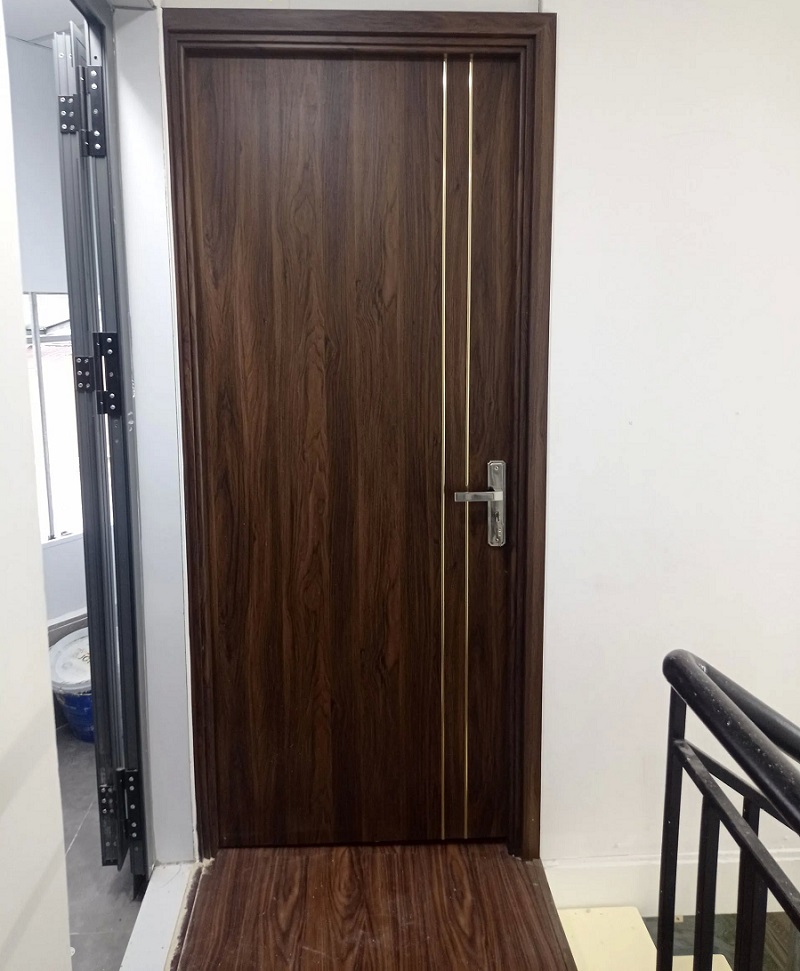 Hướng dẫn cách chọn cửa composite giả gỗ đẹp và hợp phong thủy
