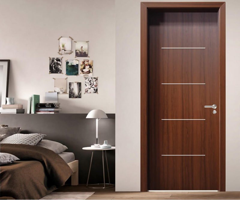 Mẫu cửa thiết kế kẻ vạch ngang nổi bật cho phòng ngủ