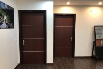 Cửa composite có lắp đặt cho chung cư được không