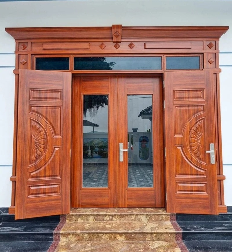Cửa thép vân gỗ Cà Mau với độ bền cao, chịu lực tốt 