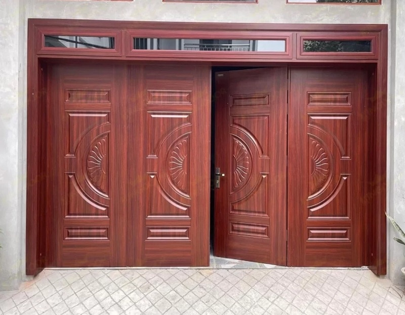 Mẫu cửa thép giả gỗ 4 cánh cho không gian biệt thự