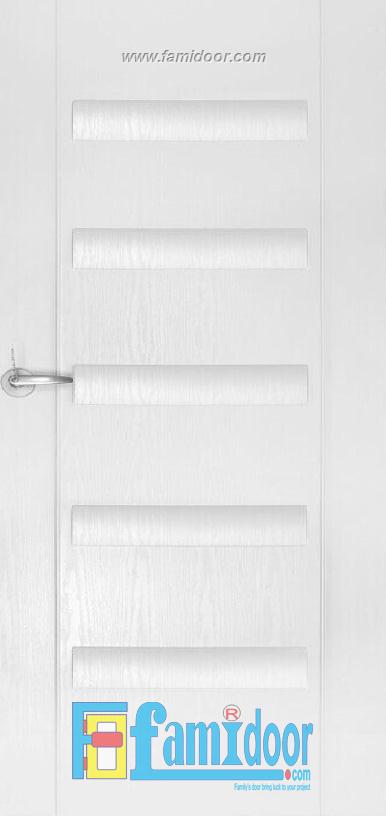 Cửa nhựa Composite KOS 110-K533 ở Showroom Famidoor 0855.400.400