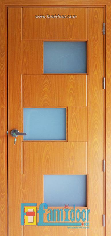 Cửa gỗ MDF LAMINATE M1G3 tại Showroom Famidoor 0818.400.400