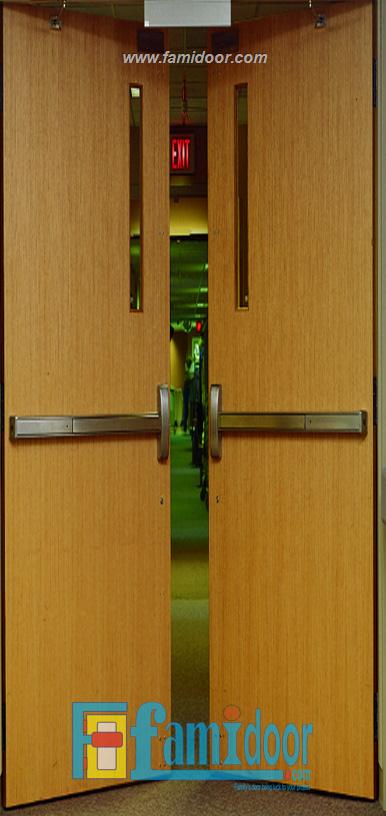 Cửa gỗ chống cháy GCC-P3G2 tại Showroom famidoor 0824.400.400