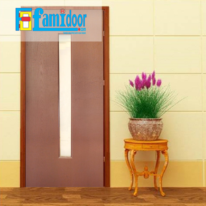 Cửa gỗ HDF MDF.1G-C11 ở Showroom Famidoor có tính ổn định và mật độ gỗ mịn.