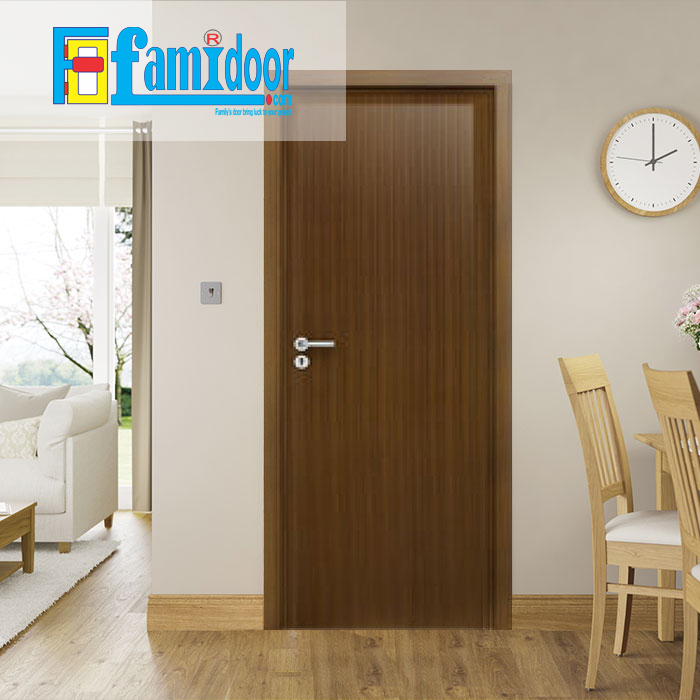Cửa gỗ MDF MELAMINE M3 tại Showroom Famidoor có tính năng ưu việt là dễ định hình hoa văn cho mọi sản phẩm phức tạp.