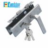 Khóa cửa cốt dài VT01 tại Showroom Famidoor rất được ưa chuộng hiện nay do tính tiện lợi khi mở đóng cửa, rất thích hợp dùng cho cửa phòng khách, cửa phòng ngủ, cửa nhà vệ sinh…